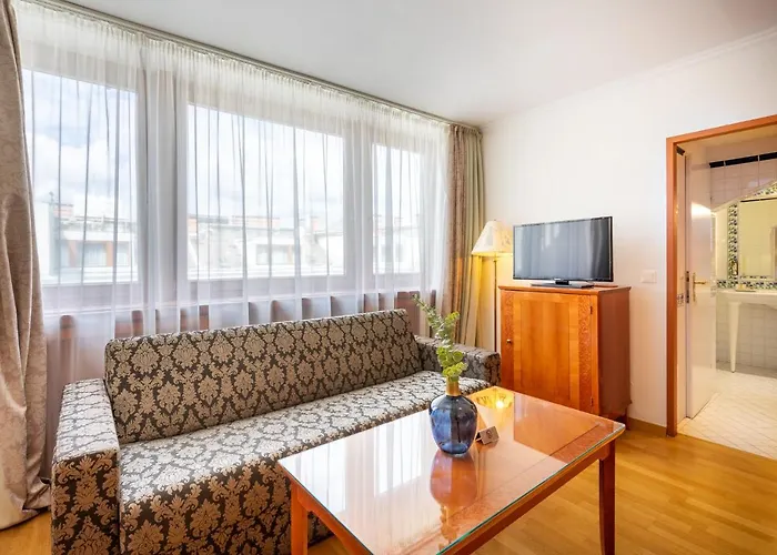 Am Schubertring 4* Viena