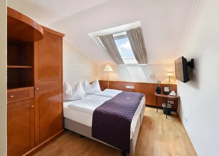 Am Schubertring 4* Viena